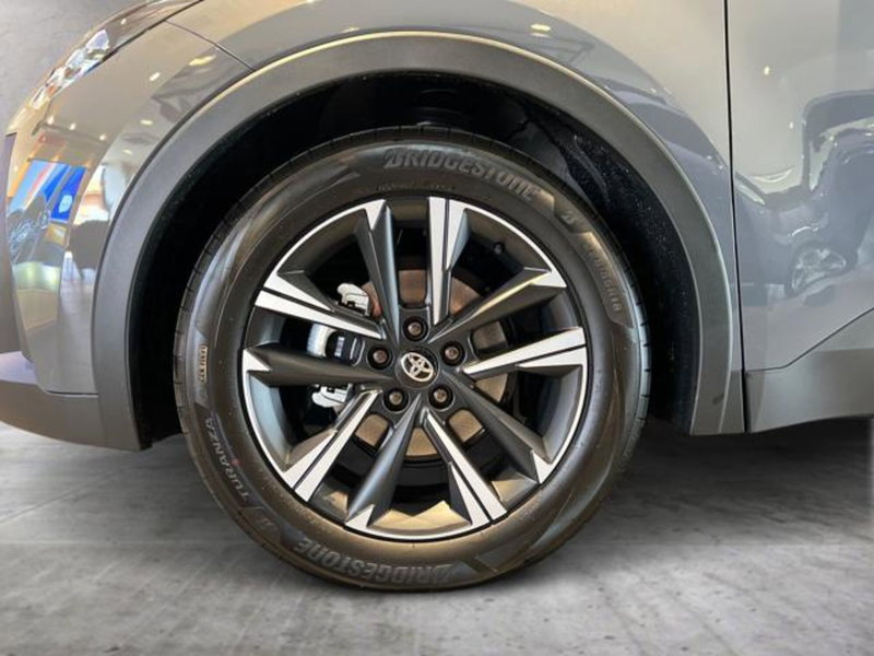Toyota Toyota C-HR nuova a Vercelli (14)