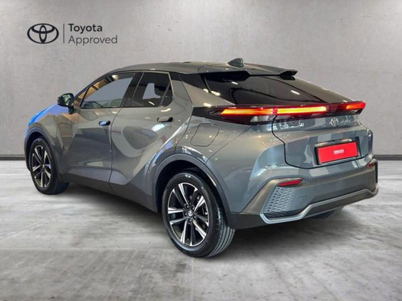 Toyota Toyota C-HR nuova a Vercelli (15)