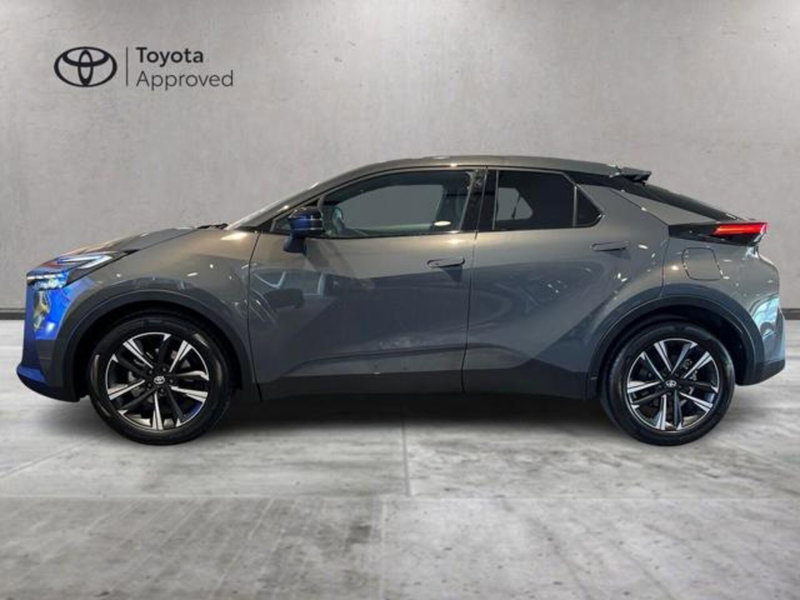 Toyota Toyota C-HR nuova a Vercelli (2)