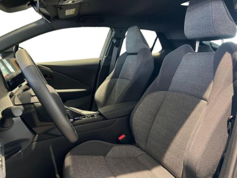 Toyota Toyota C-HR nuova a Vercelli (6)