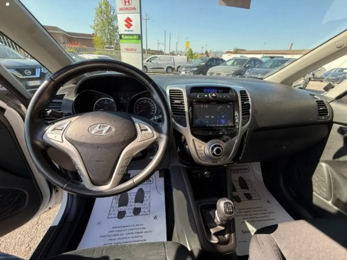 Hyundai ix20 usata a Lucca (12)