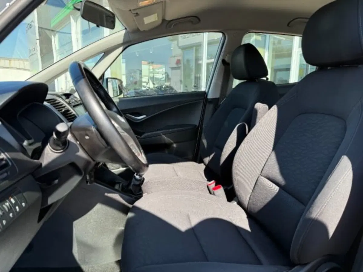Hyundai ix20 usata a Lucca (8)