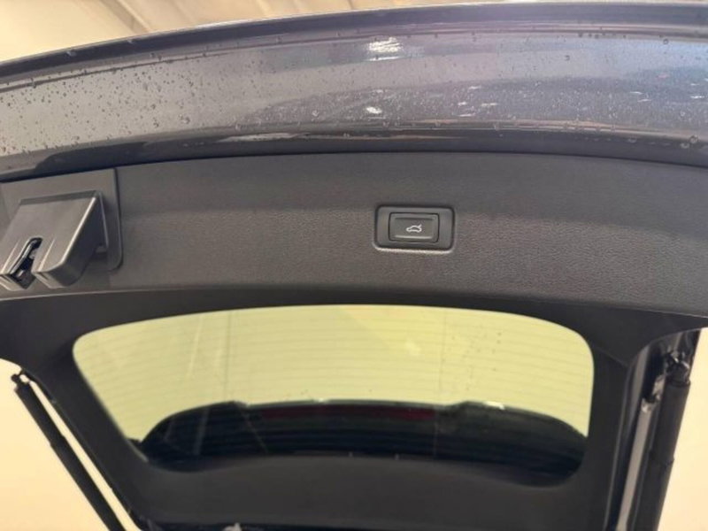 Audi Q5 Sportback nuova a Treviso (11)