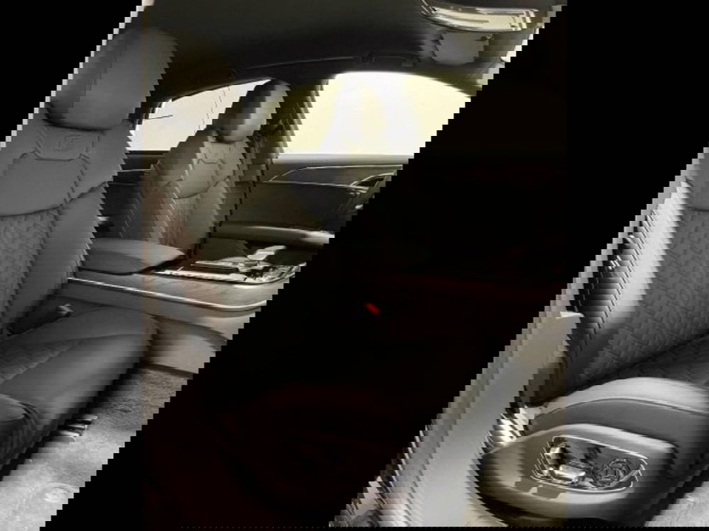 Audi A8 usata a Treviso (13)