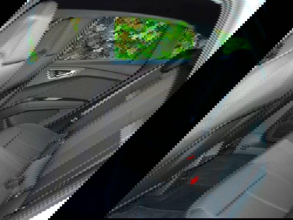 Audi Q4 Sportback nuova a Treviso (12)