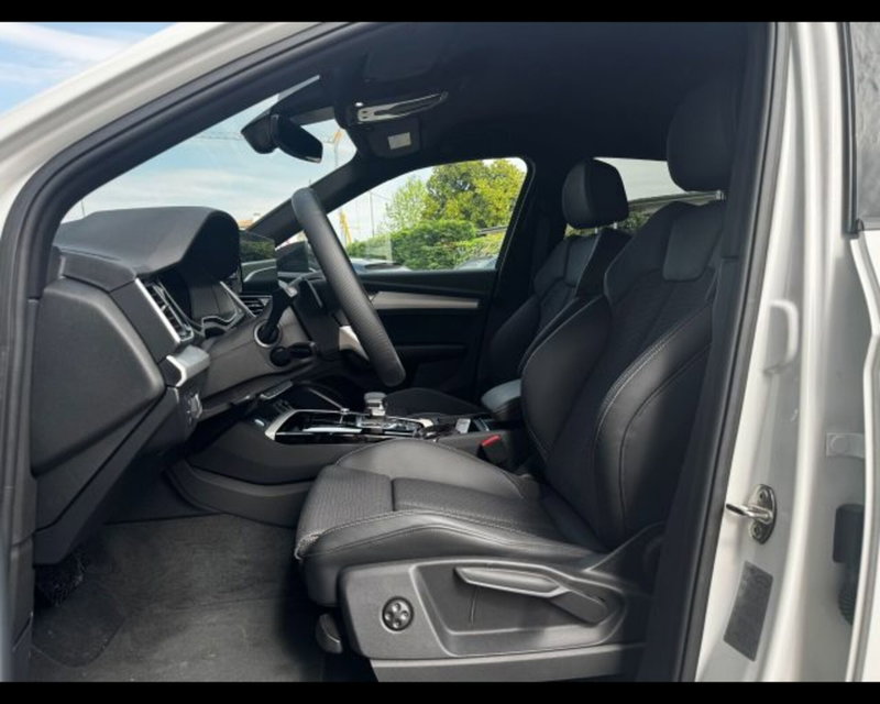 Audi Q5 Sportback nuova a Treviso (9)