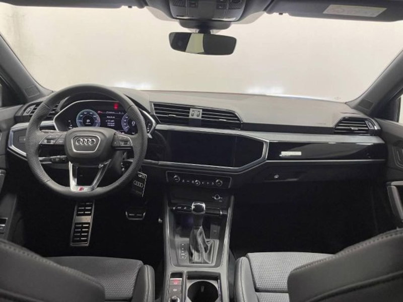 Audi Q3 Sportback nuova a Treviso (4)
