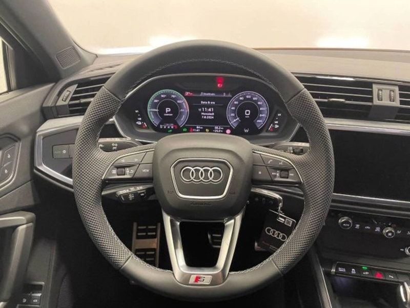 Audi Q3 Sportback nuova a Treviso (6)