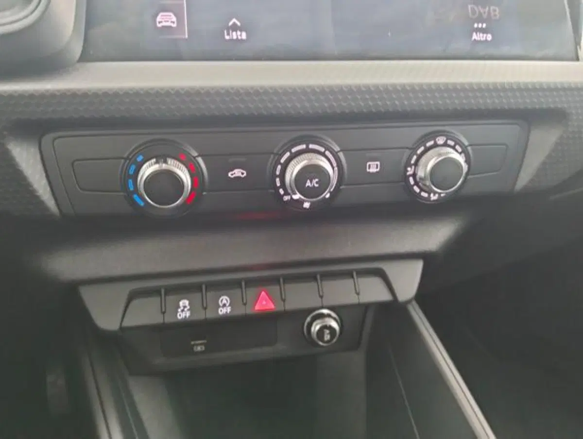 Audi A1 Sportback usata a Como (17)