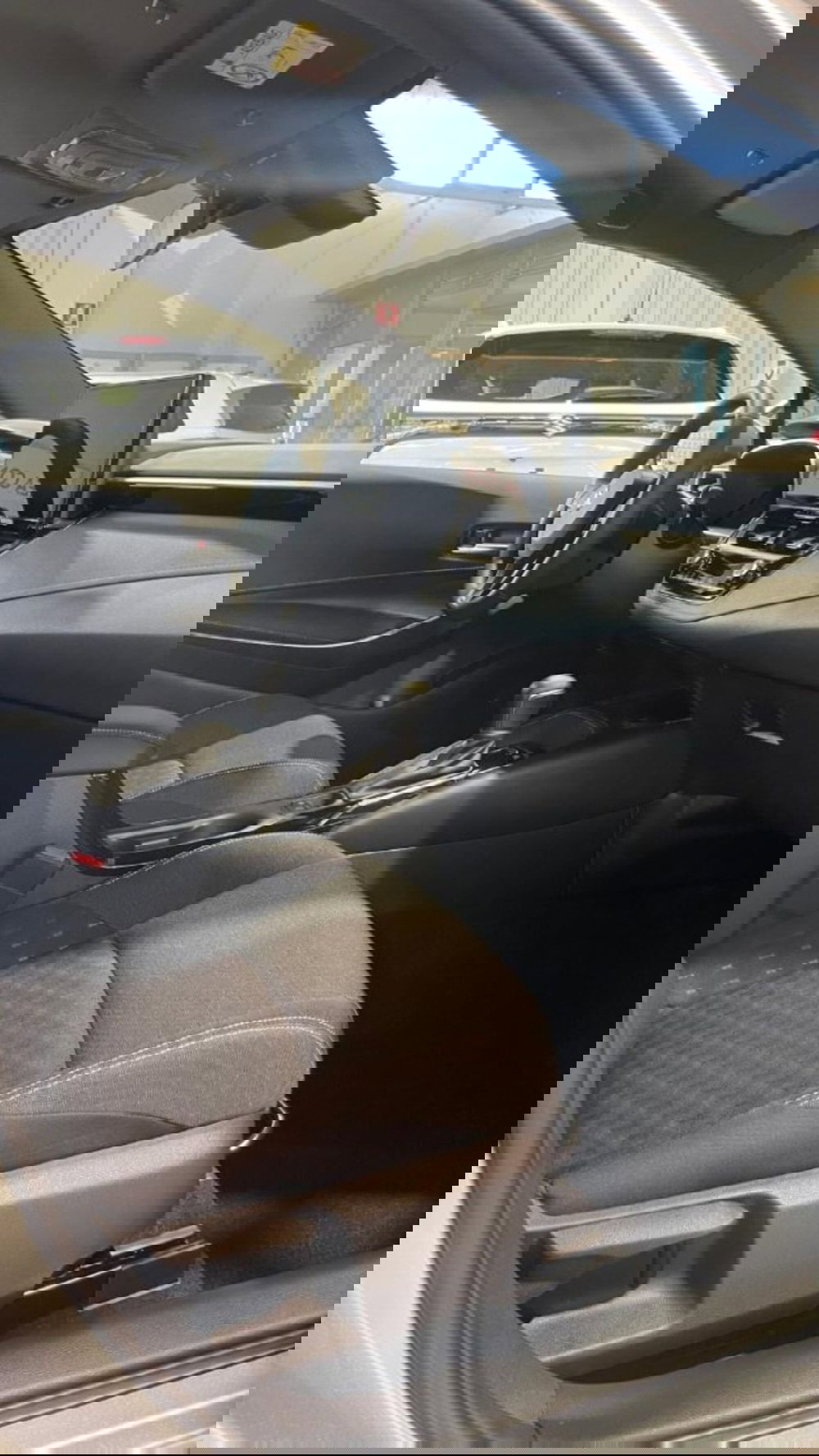 Suzuki Swace nuova a Novara (12)