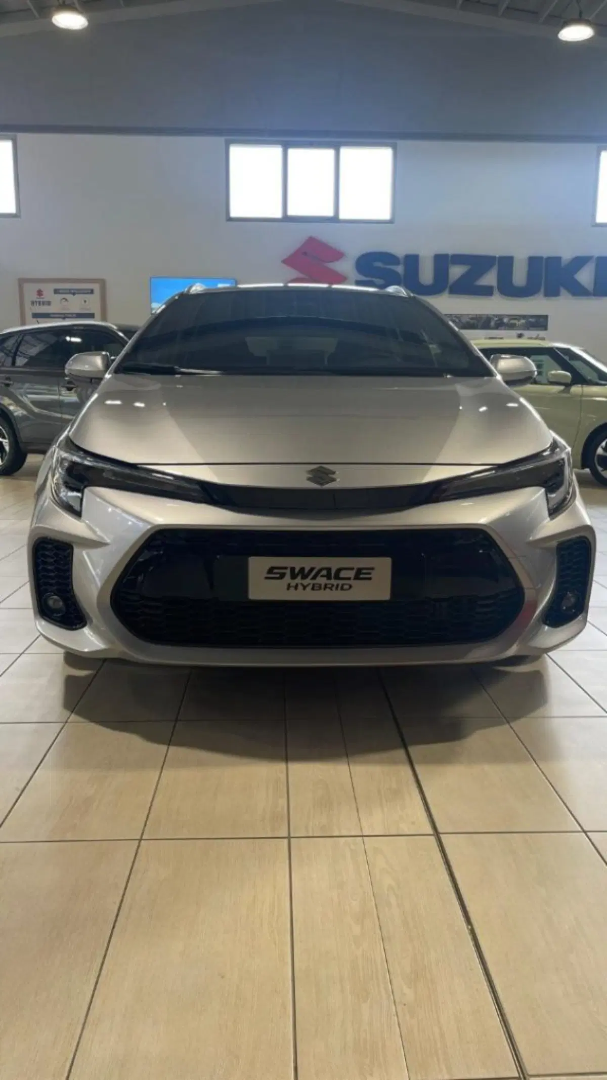Suzuki Swace nuova a Novara (2)