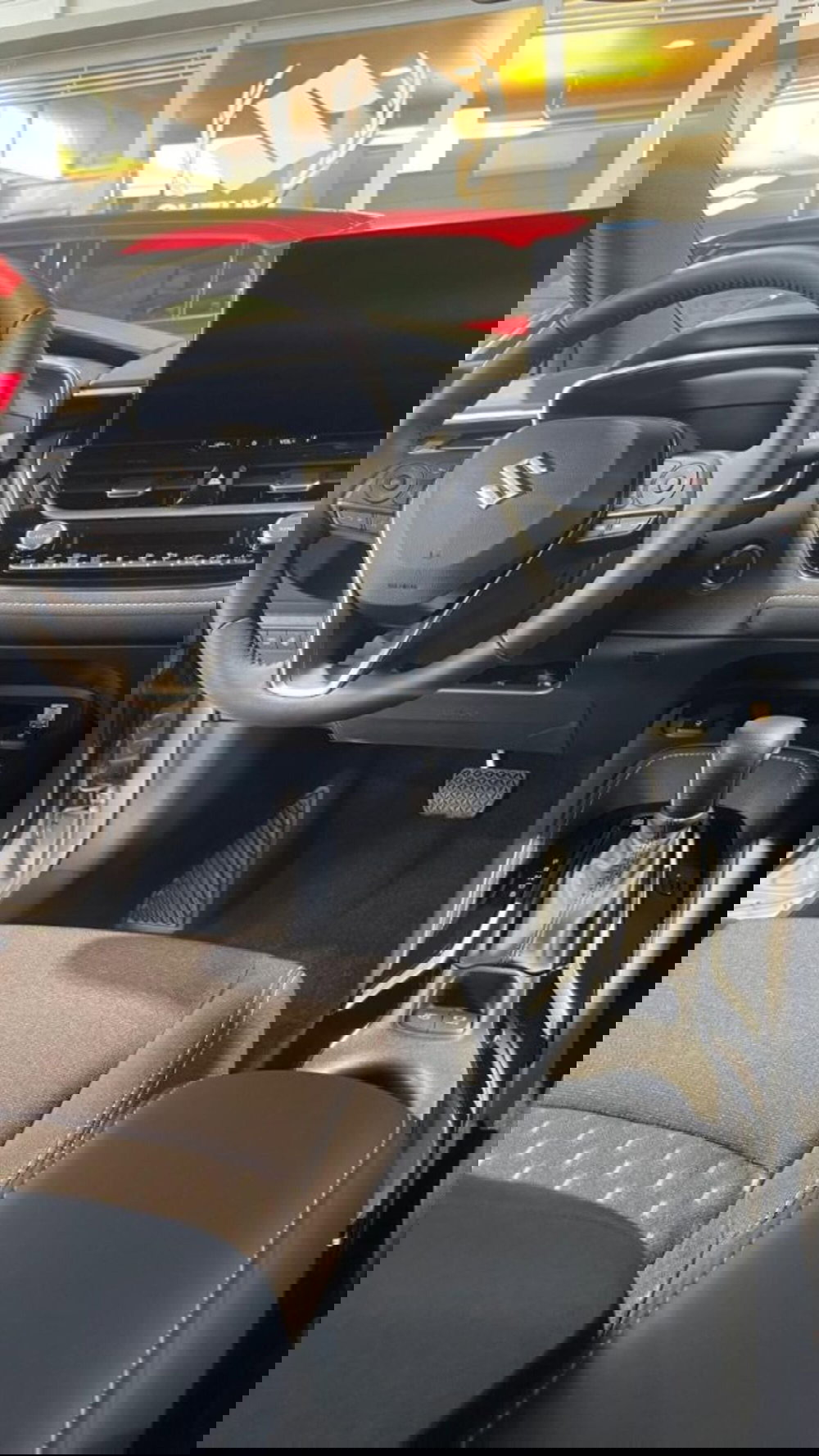 Suzuki Swace nuova a Novara (8)