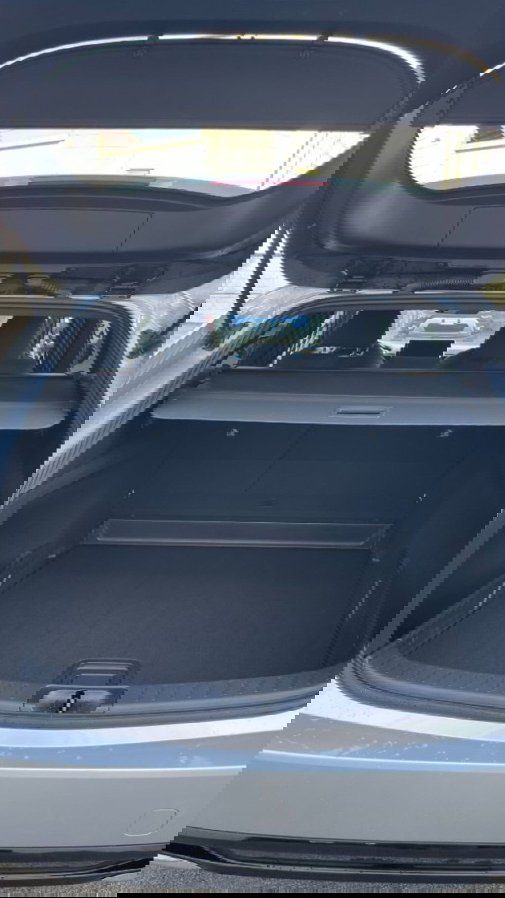 Suzuki Swace usata a Novara (17)