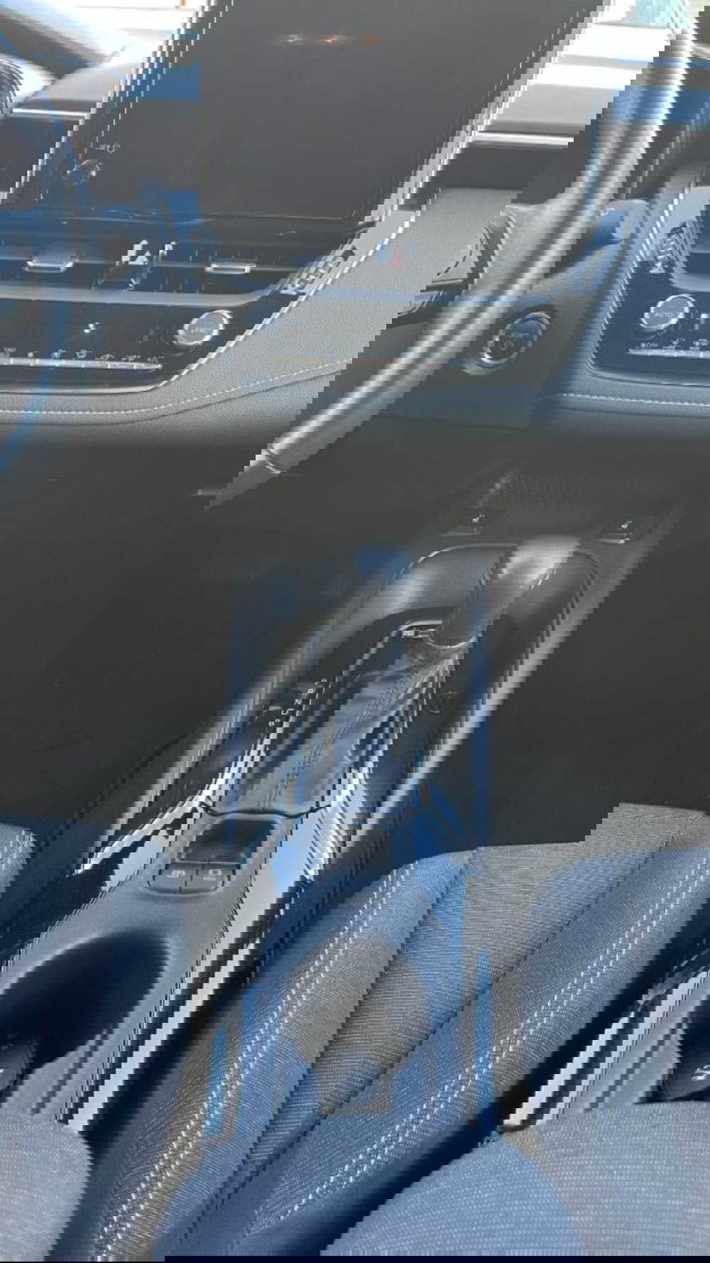 Suzuki Swace usata a Novara (9)