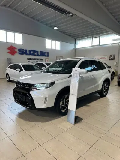 Suzuki Vitara 1.4 Hybrid Easy Cool nuova a Novara