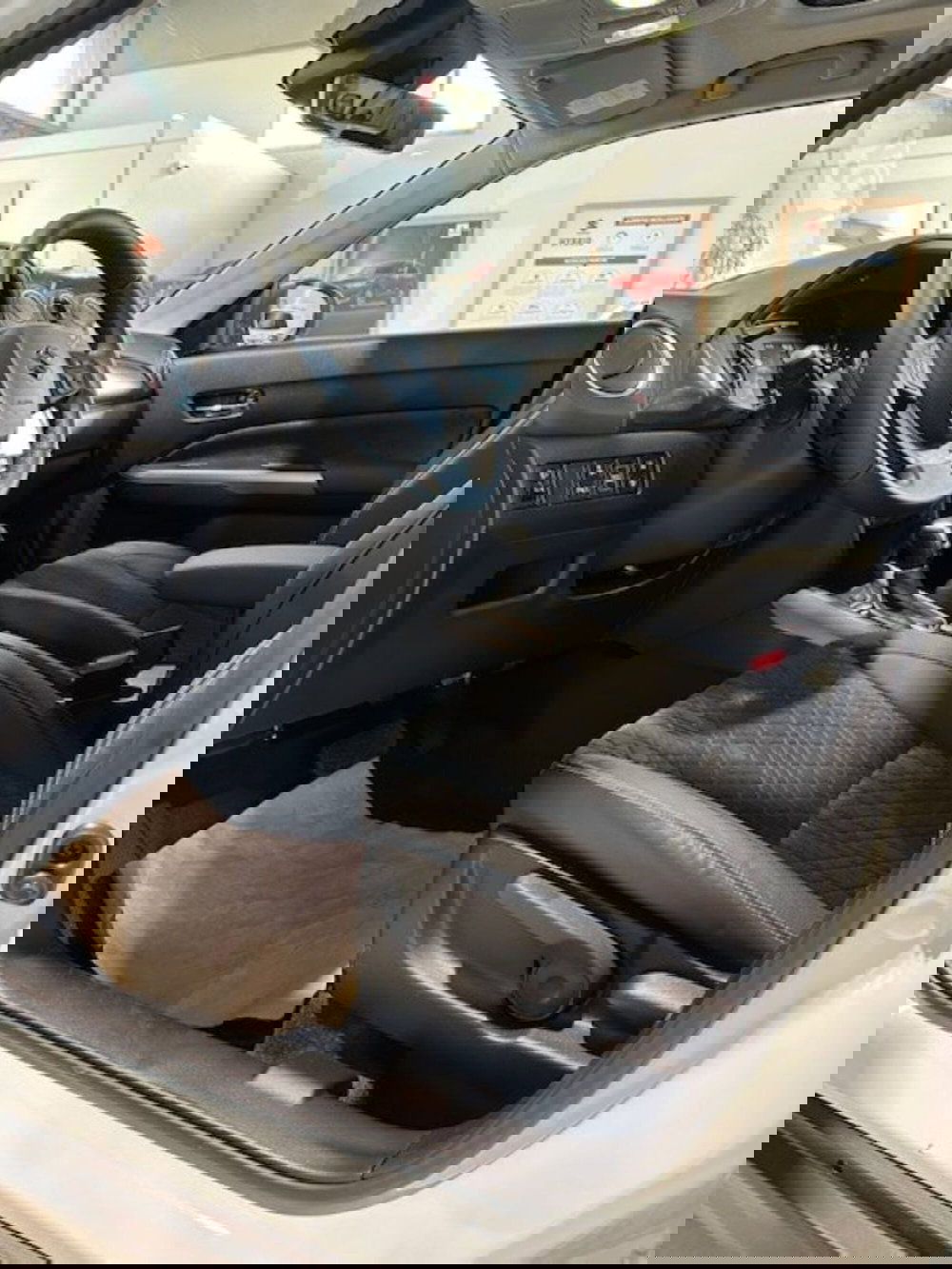 Suzuki Vitara nuova a Novara (10)