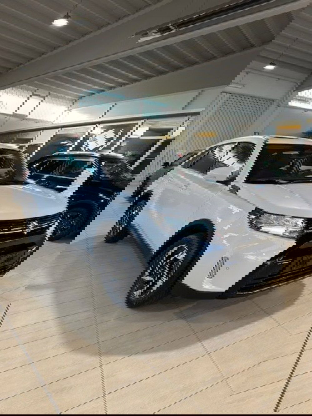 Suzuki Vitara nuova a Novara (2)