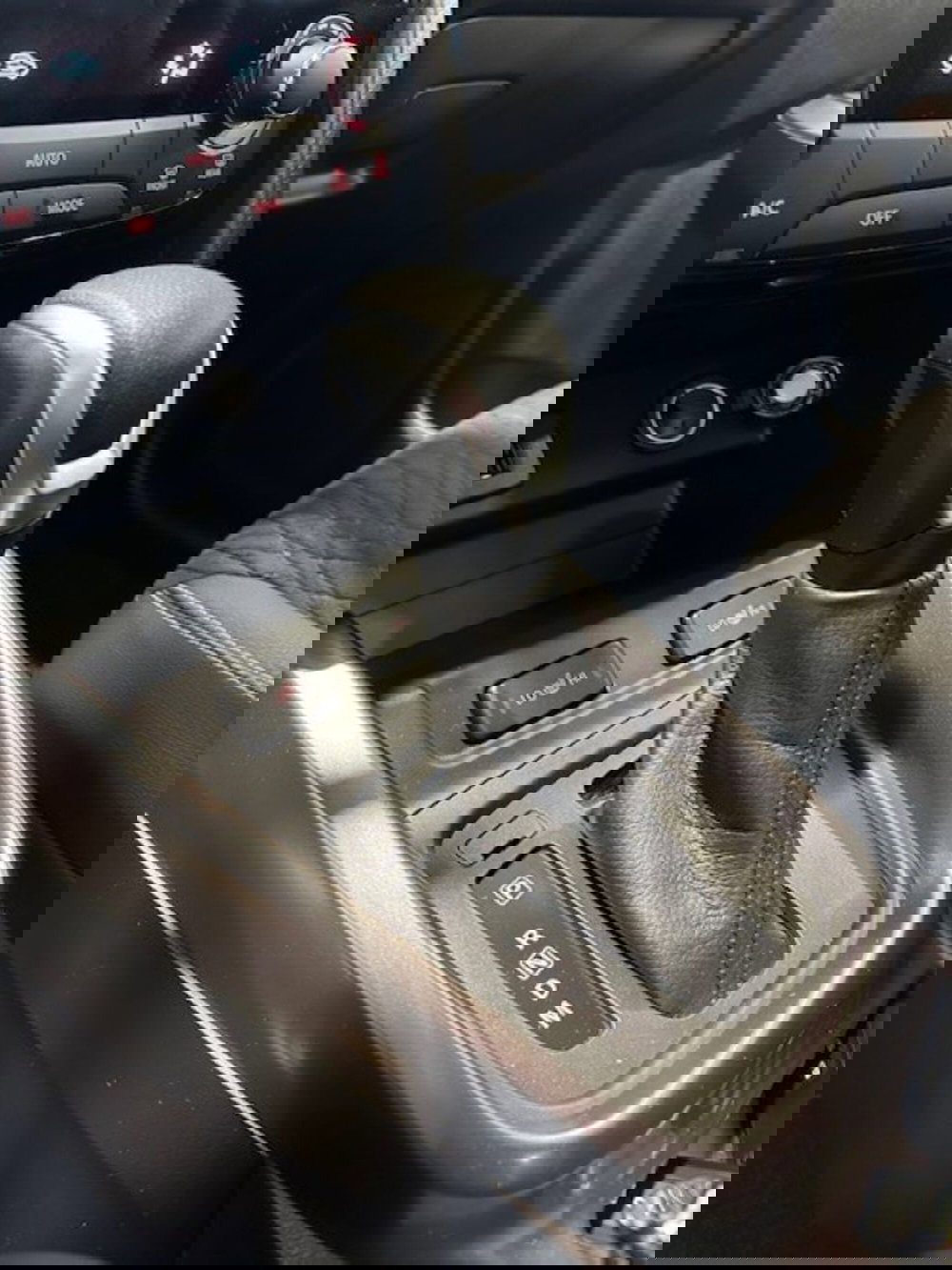 Suzuki Vitara nuova a Novara (7)