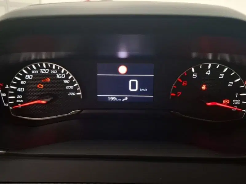 Peugeot 2008 nuova a Ancona (12)