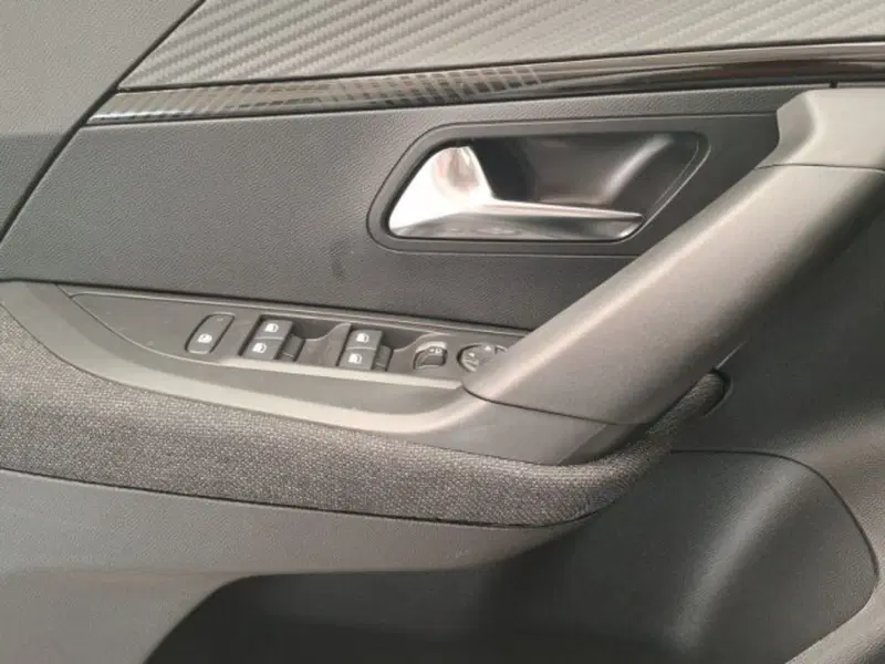 Peugeot 2008 nuova a Ancona (13)