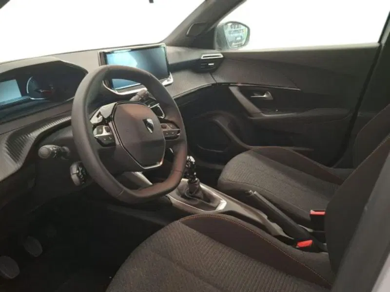 Peugeot 2008 nuova a Ancona (9)