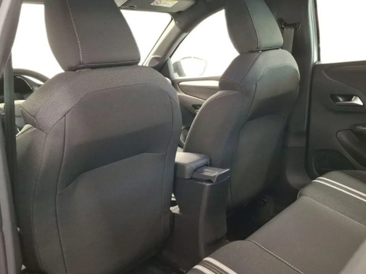 Opel Corsa nuova a Ancona (17)