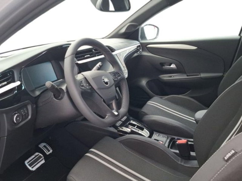 Opel Corsa nuova a Ancona (9)