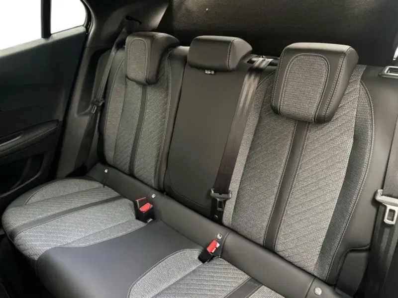 Peugeot 2008 nuova a Ancona (14)