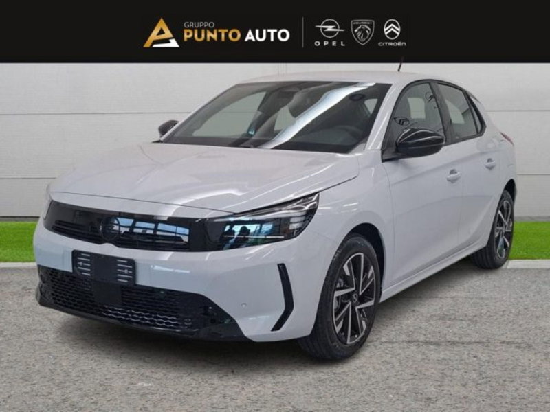 Opel Corsa nuova a Ancona