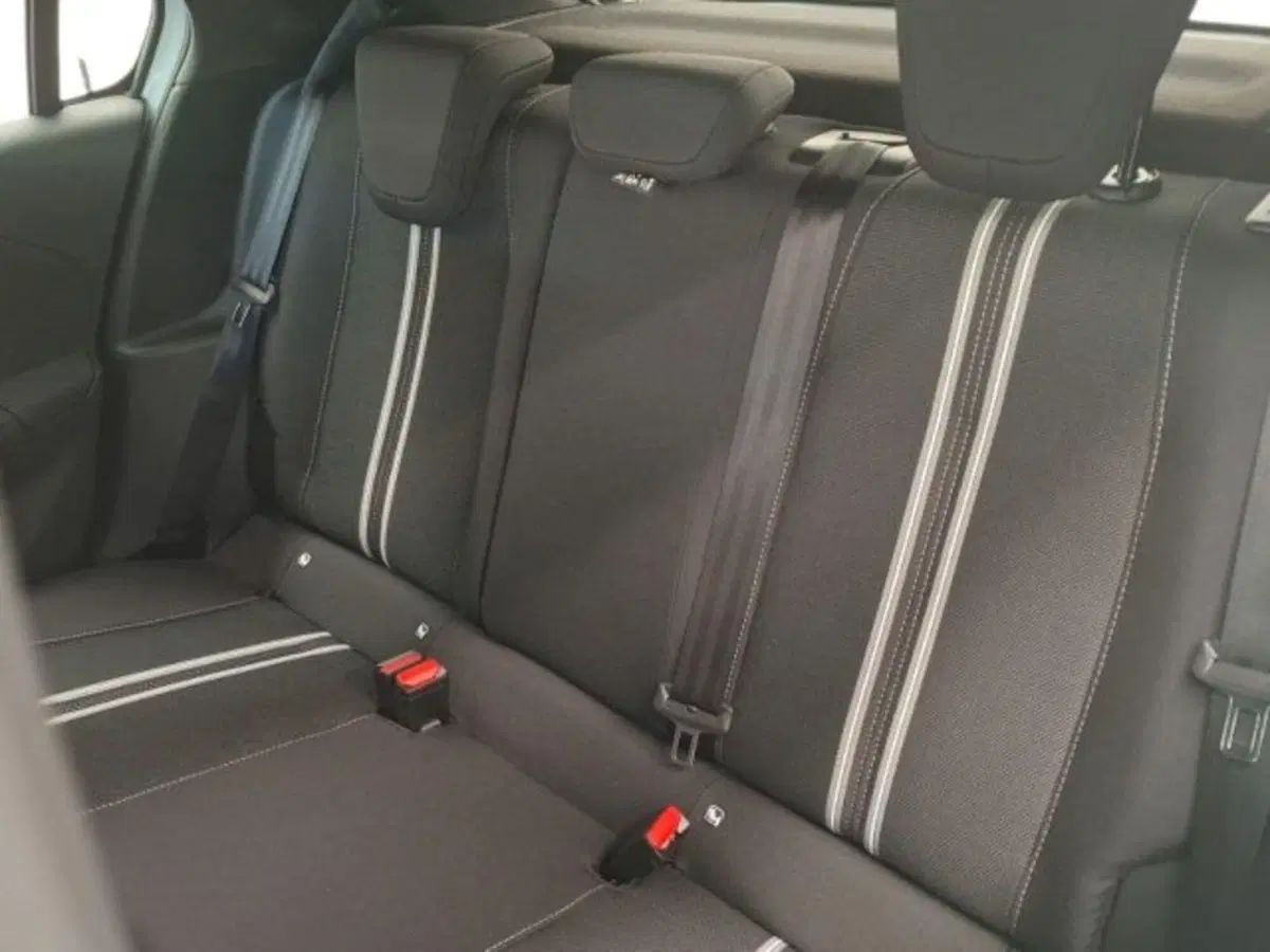 Opel Corsa nuova a Ancona (14)