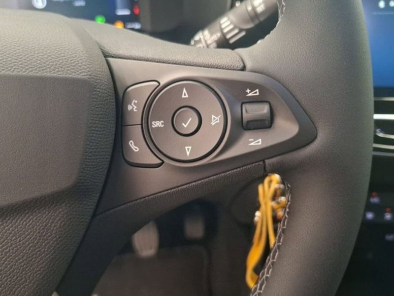 Opel Corsa nuova a Ancona (20)