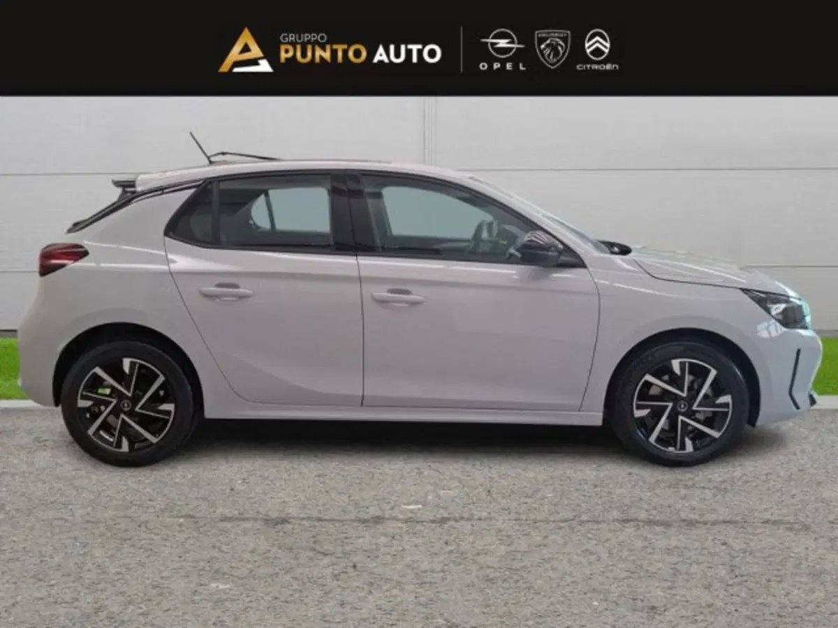 Opel Corsa nuova a Ancona (3)