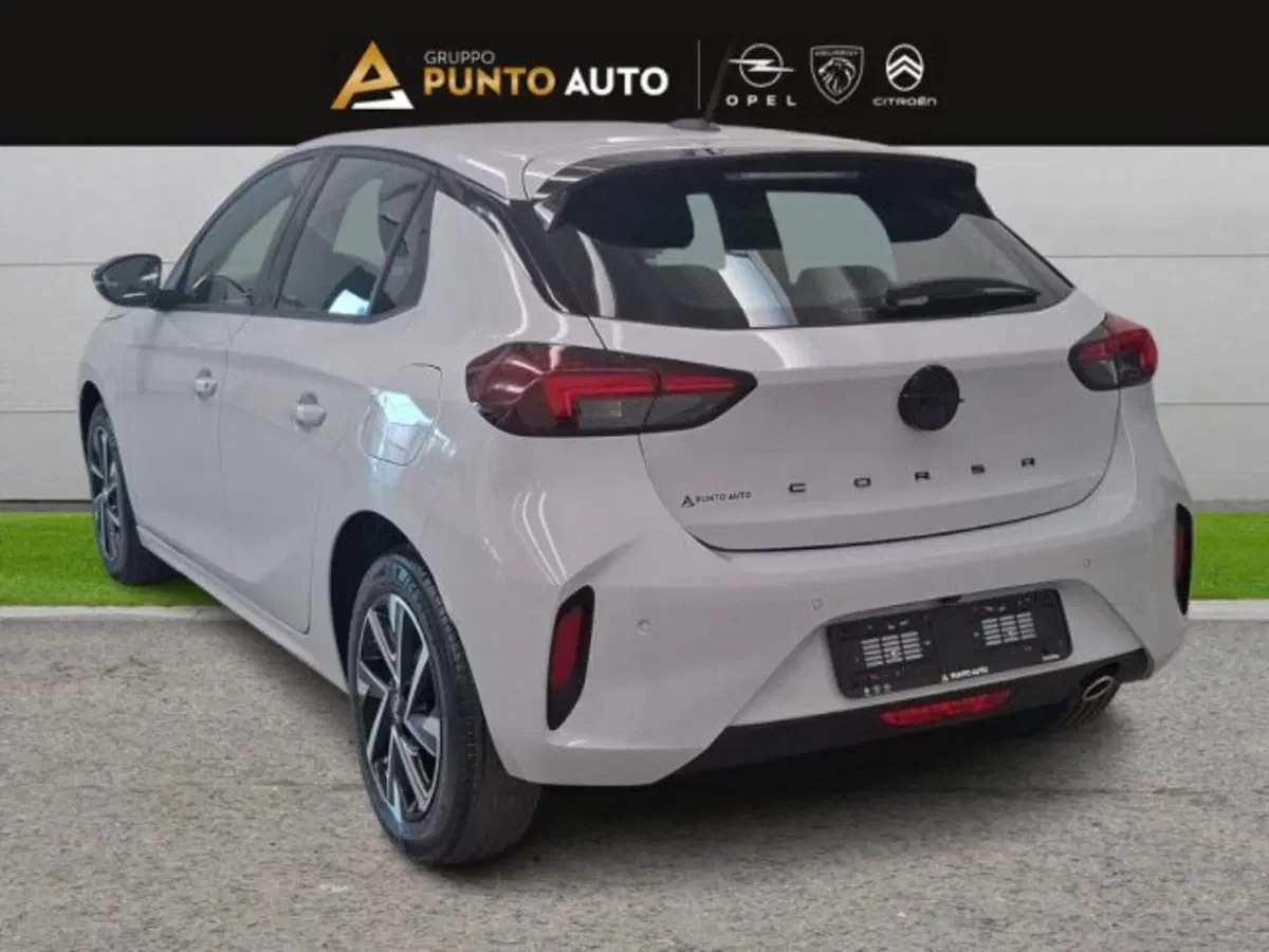 Opel Corsa nuova a Ancona (5)