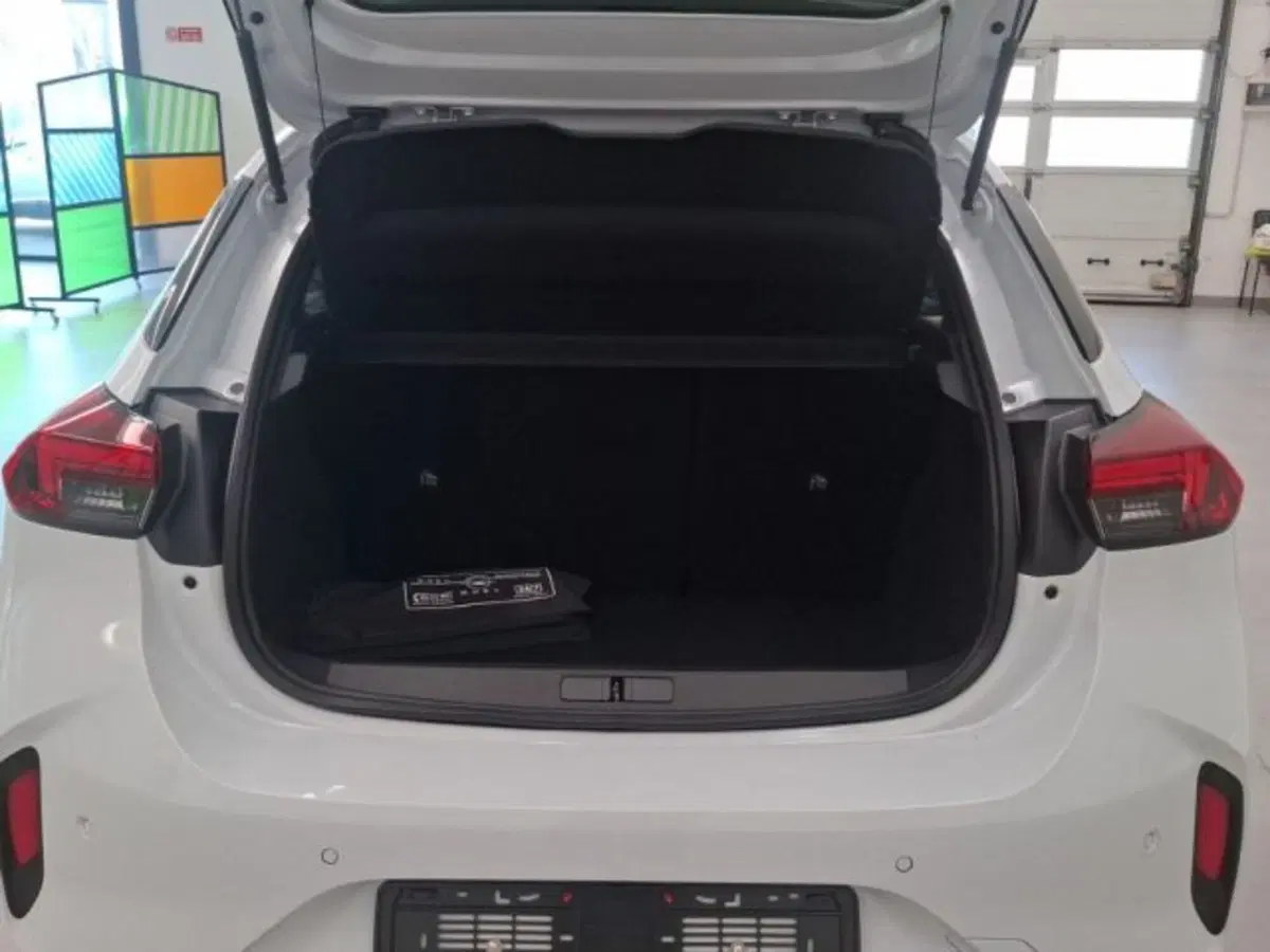 Opel Corsa nuova a Ancona (7)