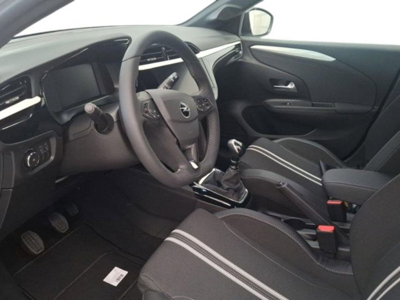 Opel Corsa nuova a Ancona (9)