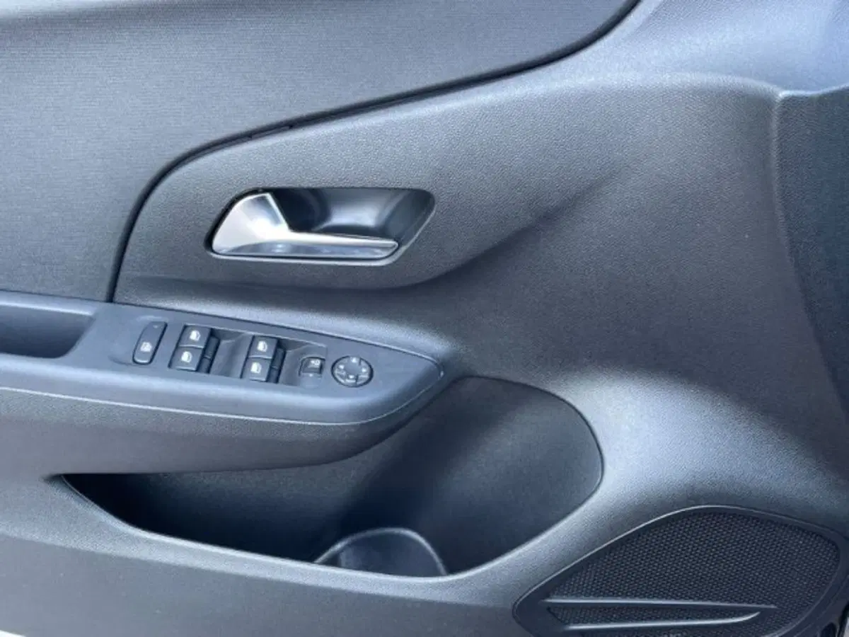 Opel Corsa usata a Ancona (13)