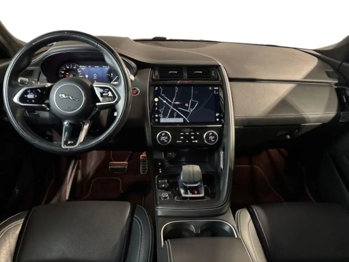 Jaguar E-Pace usata a Bologna (13)