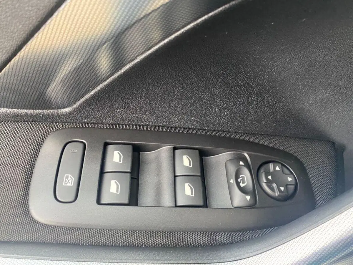 Peugeot 2008 usata a Torino (13)