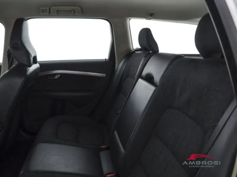 Volvo XC70 usata a Perugia (10)