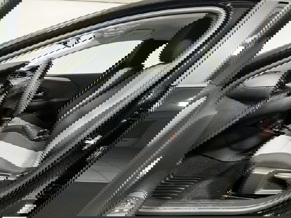 Opel Corsa nuova a Sondrio (10)