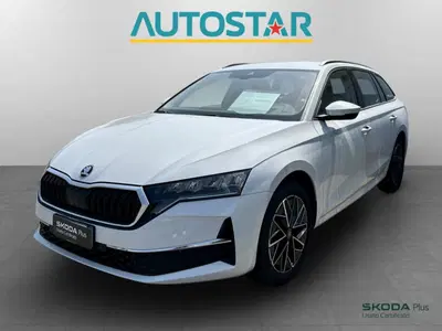 Skoda Octavia Station Wagon 2.0 tdi Executive 150cv dsg del 2025 usata a Piacenza