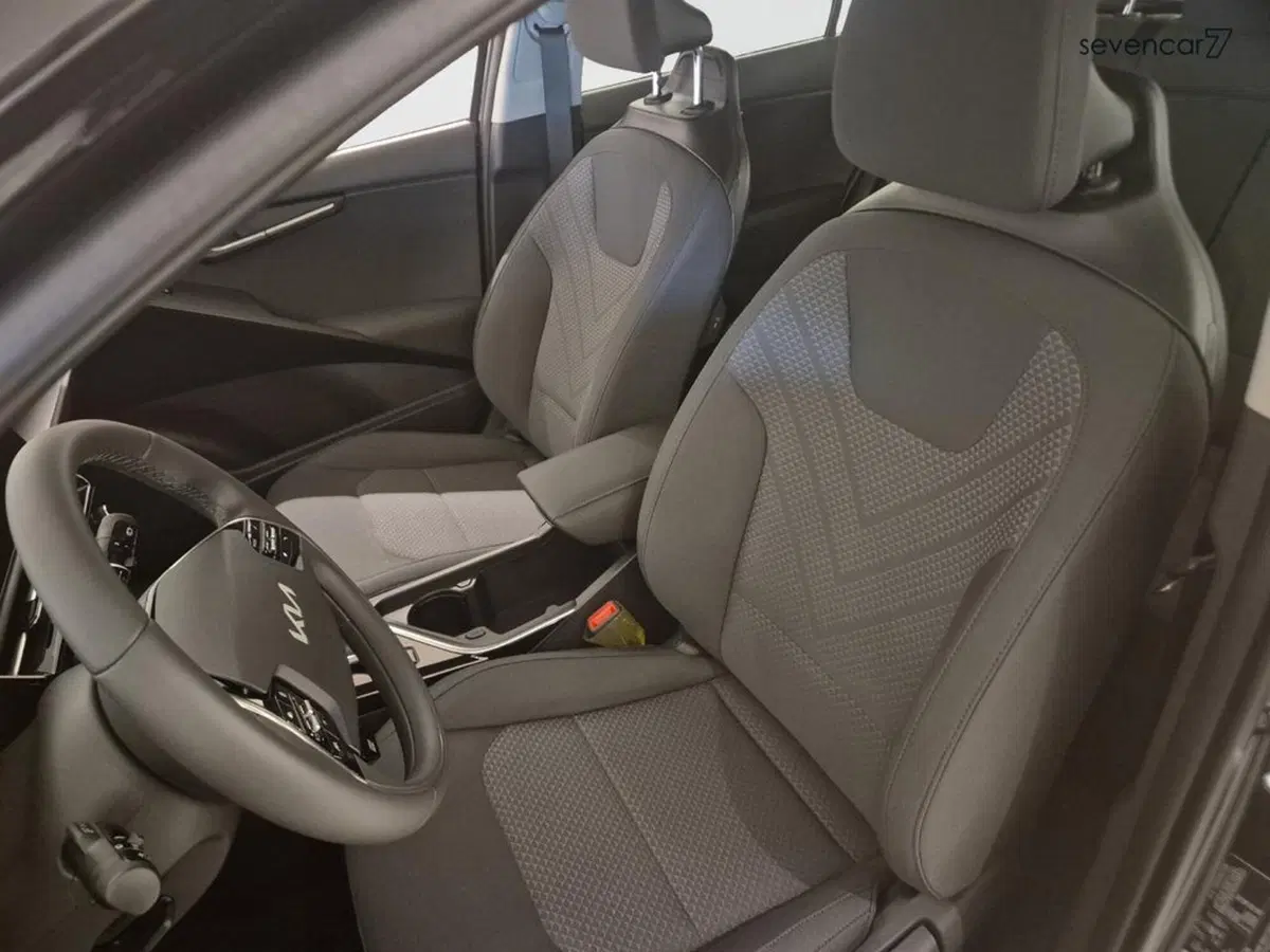 Kia Niro nuova a Verona (15)