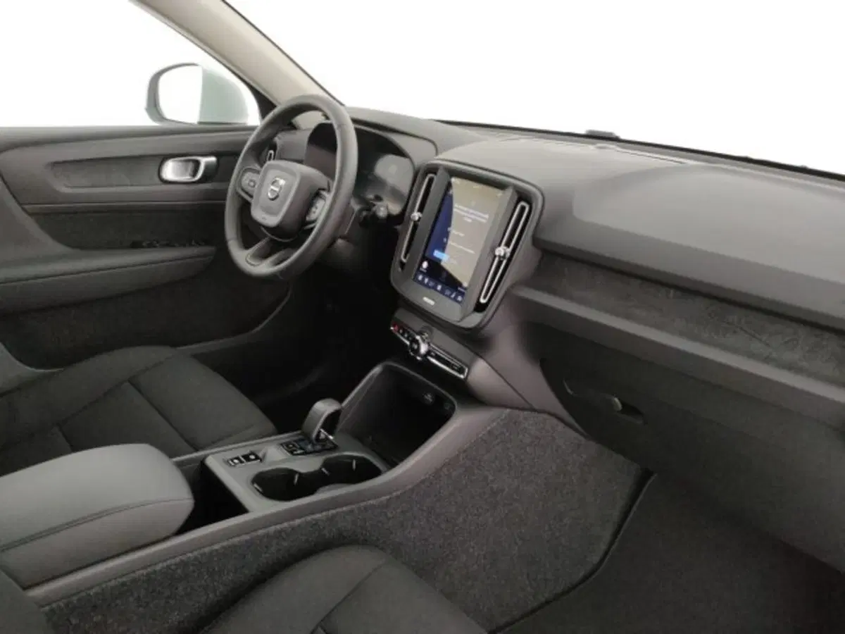 Volvo XC40 nuova a Modena (12)