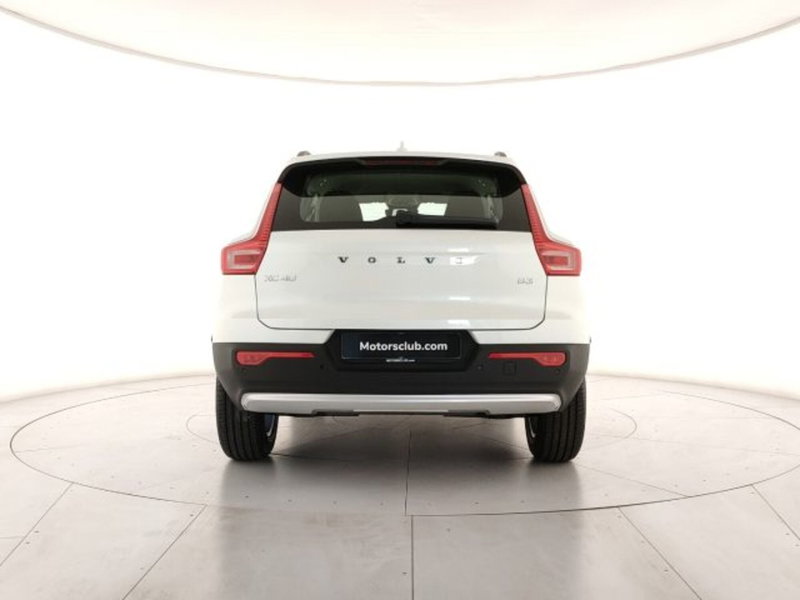 Volvo XC40 nuova a Modena (4)