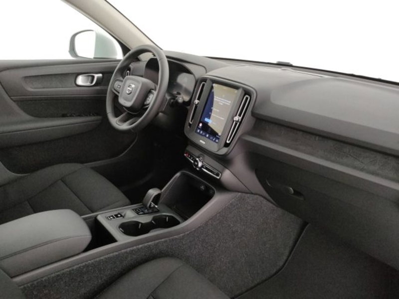 Volvo XC40 nuova a Modena (12)