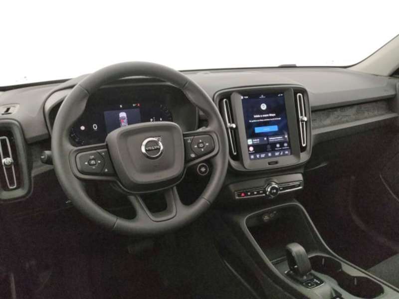 Volvo XC40 nuova a Modena (14)