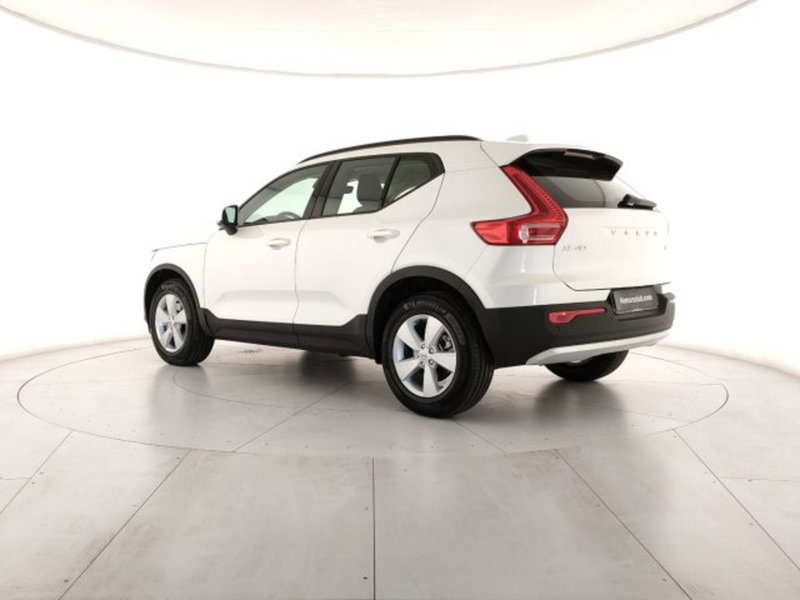 Volvo XC40 nuova a Modena (3)