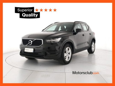 Volvo XC40 T2 Geartronic Momentum del 2022 usata a Modena