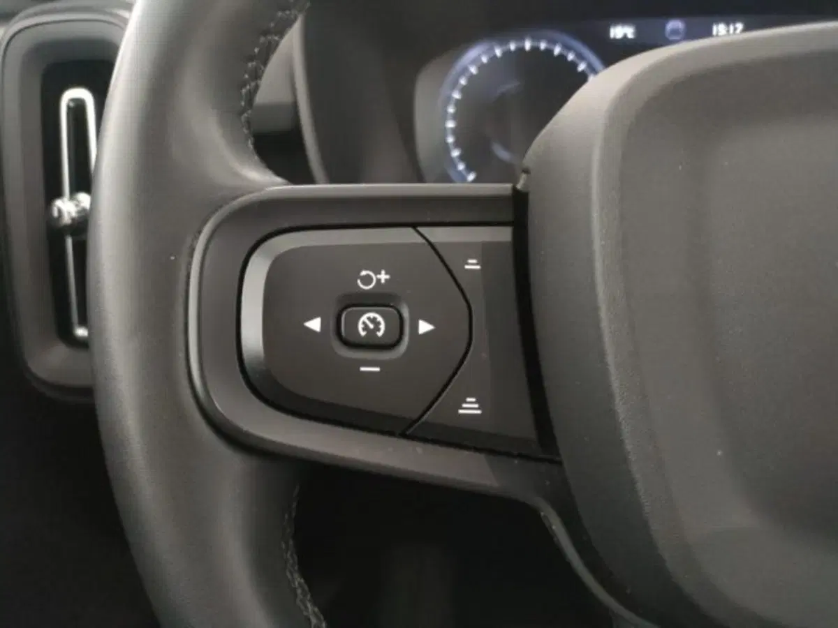 Volvo XC40 usata a Modena (18)