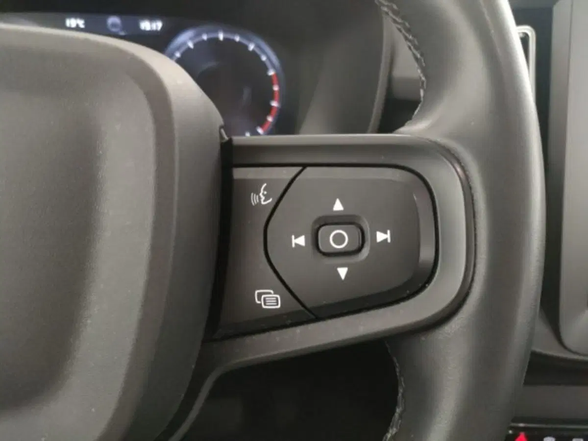 Volvo XC40 usata a Modena (19)